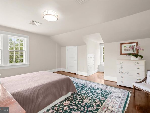 1 W Melrose Street, Chevy Chase MD 20815