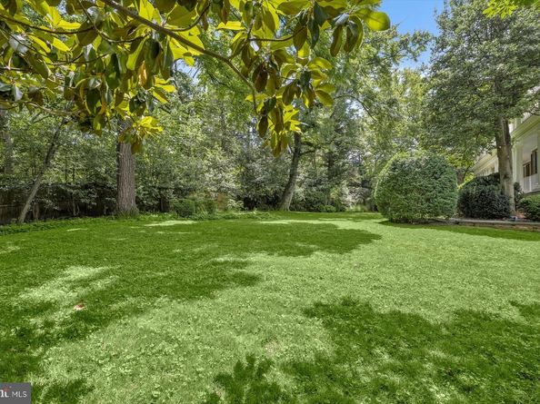 1 W Melrose Street, Chevy Chase MD 20815