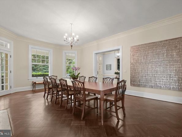 1 W Melrose Street, Chevy Chase MD 20815