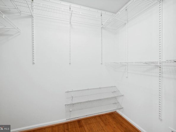 2880 Kelly Square, Vienna VA 22181