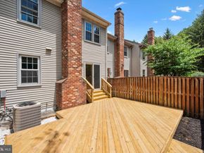 2880 Kelly Square, Vienna VA 22181