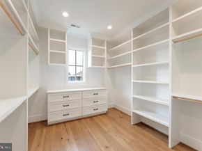 907 N Highland Street, Arlington VA 22201