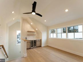 907 N Highland Street, Arlington VA 22201