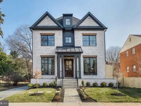 907 N Highland Street, Arlington VA 22201