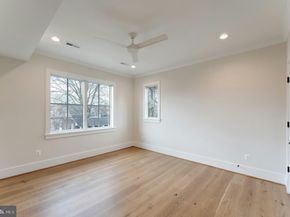 907 N Highland Street, Arlington VA 22201