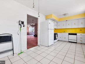 3206 Saxon Place, Philadelphia PA 19114