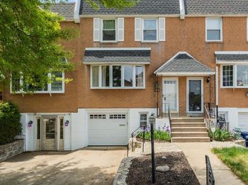 3206 Saxon Place