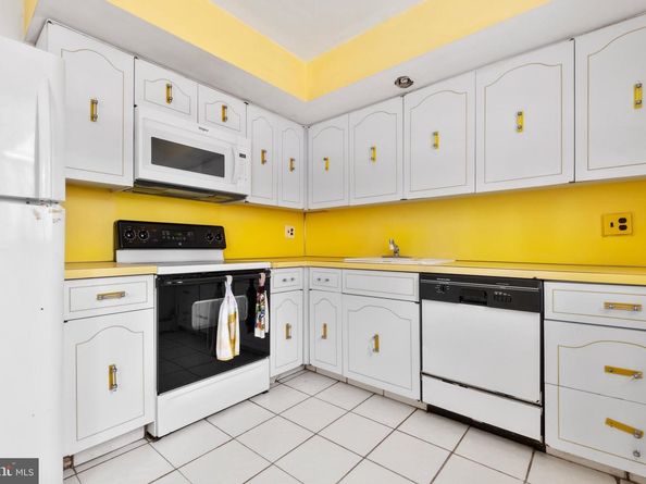 3206 Saxon Place, Philadelphia PA 19114