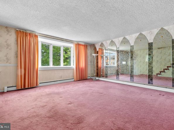 3206 Saxon Place, Philadelphia PA 19114