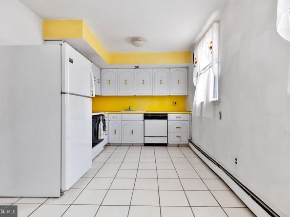 3206 Saxon Place, Philadelphia PA 19114