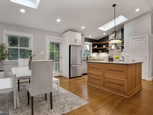 10432 Miller Road, Oakton VA 22124