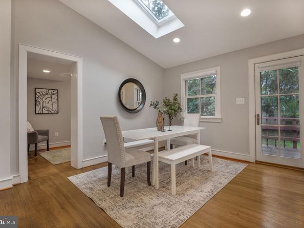 10432 Miller Road, Oakton VA 22124