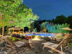 3 Stonebridge Crossing Road, Newtown PA 18940
