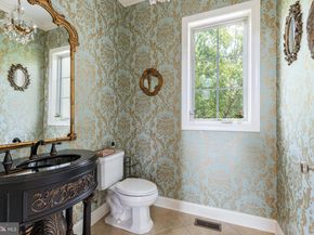 3 Stonebridge Crossing Road, Newtown PA 18940