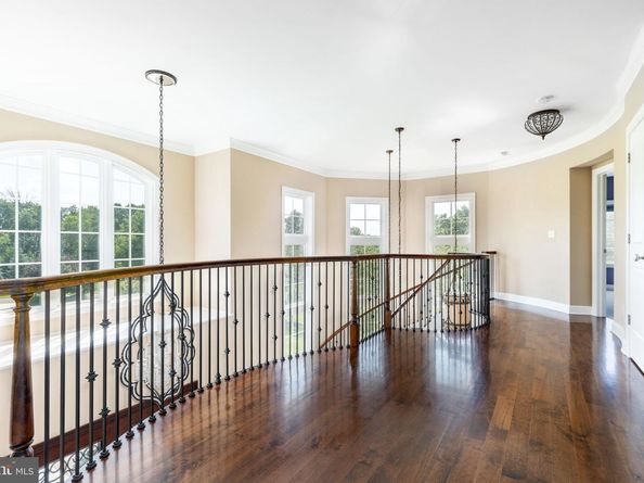 3 Stonebridge Crossing Road, Newtown PA 18940