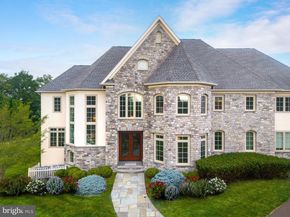 3 Stonebridge Crossing Road, Newtown PA 18940