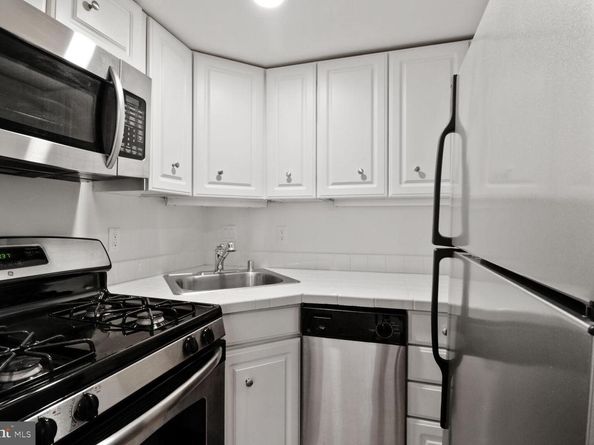 3241 N Street NW 1, Washington DC 20007