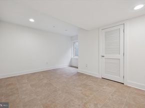914 N Front Street, Philadelphia PA 19123