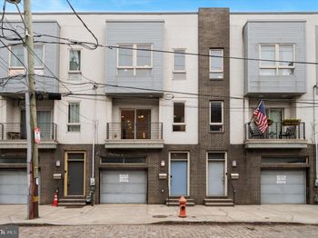 914 N Front Street