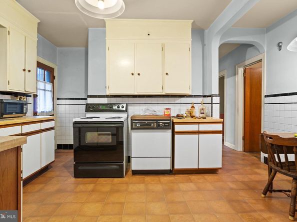 1542 Elmwood Avenue, Folcroft PA 19032