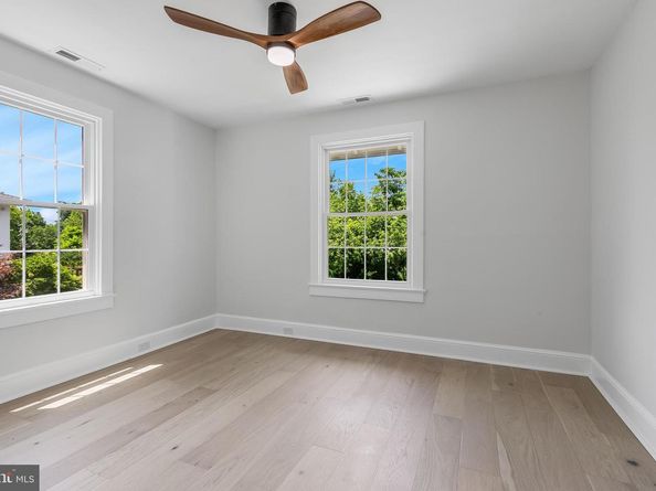 6818 Connecticut Avenue, Chevy Chase MD 20815