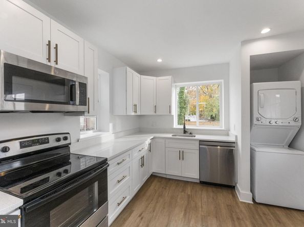 7707 Ridge Avenue, Philadelphia PA 19128