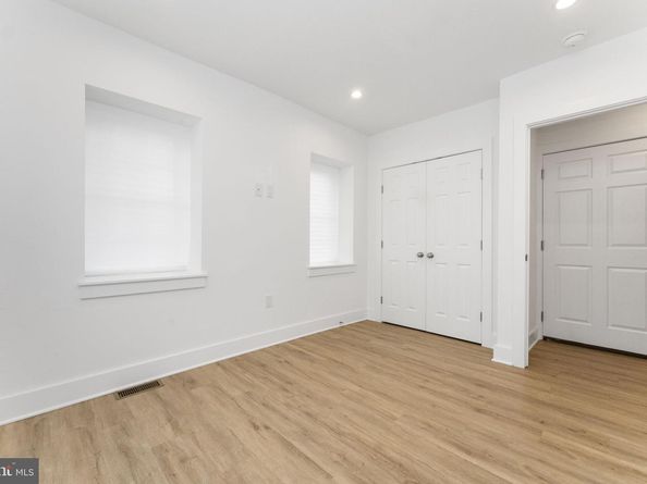 7707 Ridge Avenue, Philadelphia PA 19128