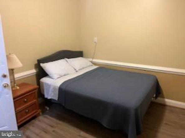 3705 S Four Mile Run Drive S, Arlington VA 22206