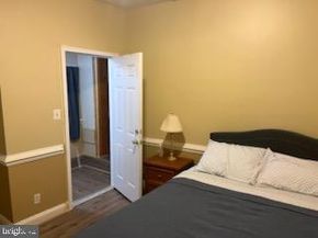 3705 S Four Mile Run Drive S, Arlington VA 22206