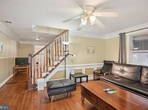 3705 S Four Mile Run Drive S, Arlington VA 22206