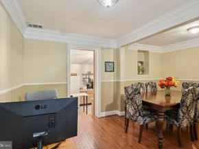 3705 S Four Mile Run Drive S, Arlington VA 22206
