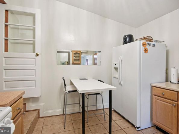 3705 S Four Mile Run Drive S, Arlington VA 22206