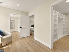 10700 Alloway Drive, Potomac MD 20854