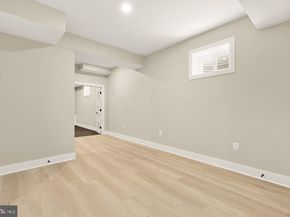 10700 Alloway Drive, Potomac MD 20854
