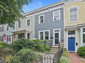 316 5TH Street NE