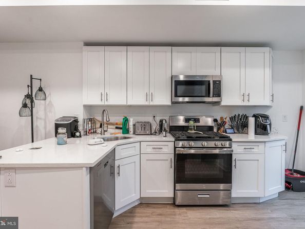 2613 Federal Street, Philadelphia PA 19146