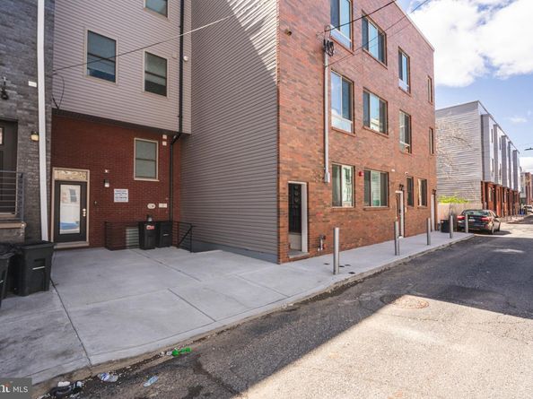 2613 Federal Street, Philadelphia PA 19146