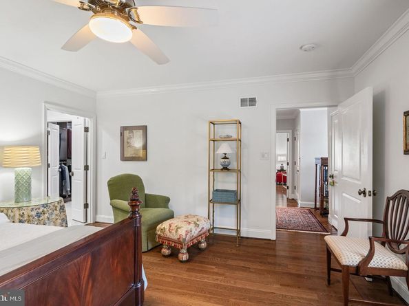 2317 S Queen Street, Arlington VA 22202