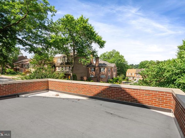 2317 S Queen Street, Arlington VA 22202