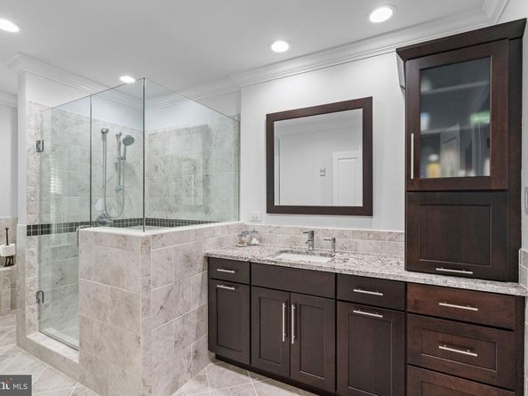 2317 S Queen Street, Arlington VA 22202