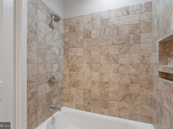 2317 S Queen Street, Arlington VA 22202