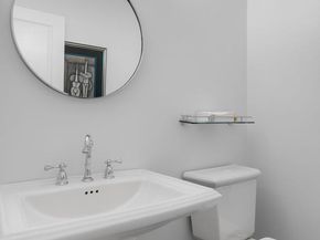 2317 S Queen Street, Arlington VA 22202
