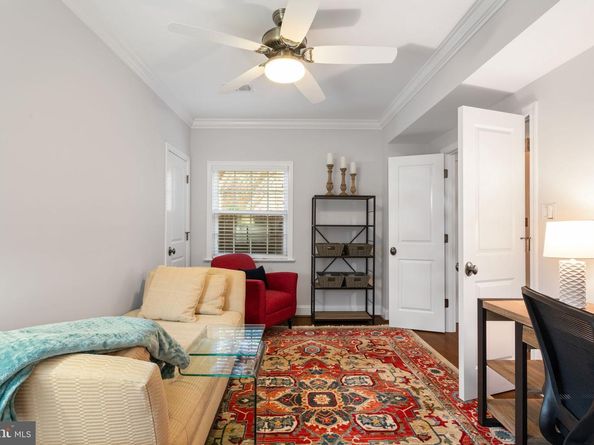 2317 S Queen Street, Arlington VA 22202