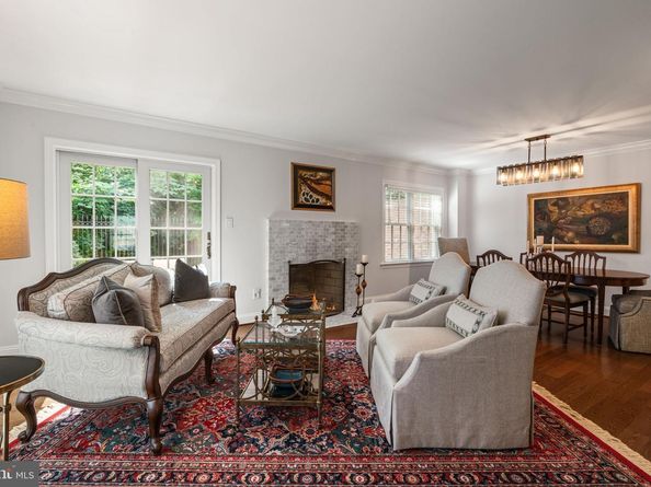 2317 S Queen Street, Arlington VA 22202