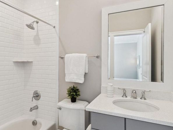 2354 N Quebec Street, Arlington VA 22207