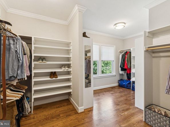 2354 N Quebec Street, Arlington VA 22207