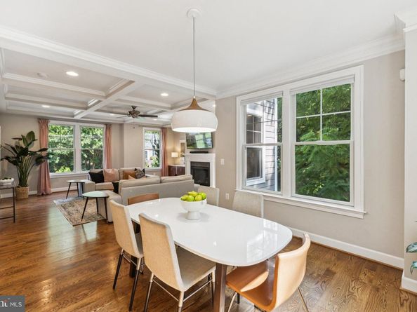 2354 N Quebec Street, Arlington VA 22207