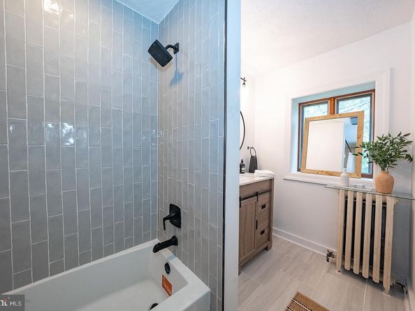 211 Conway Avenue, Narberth PA 19072