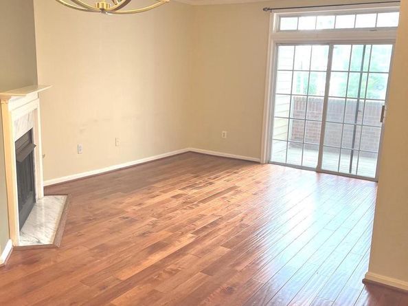 2720 Bellforest Court 201, Vienna VA 22180