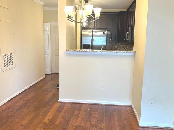 2720 Bellforest Court 201, Vienna VA 22180